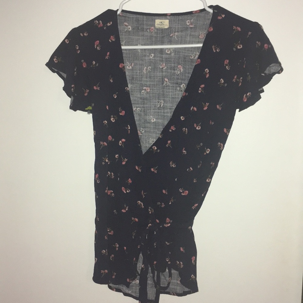 ONeill wrap around top